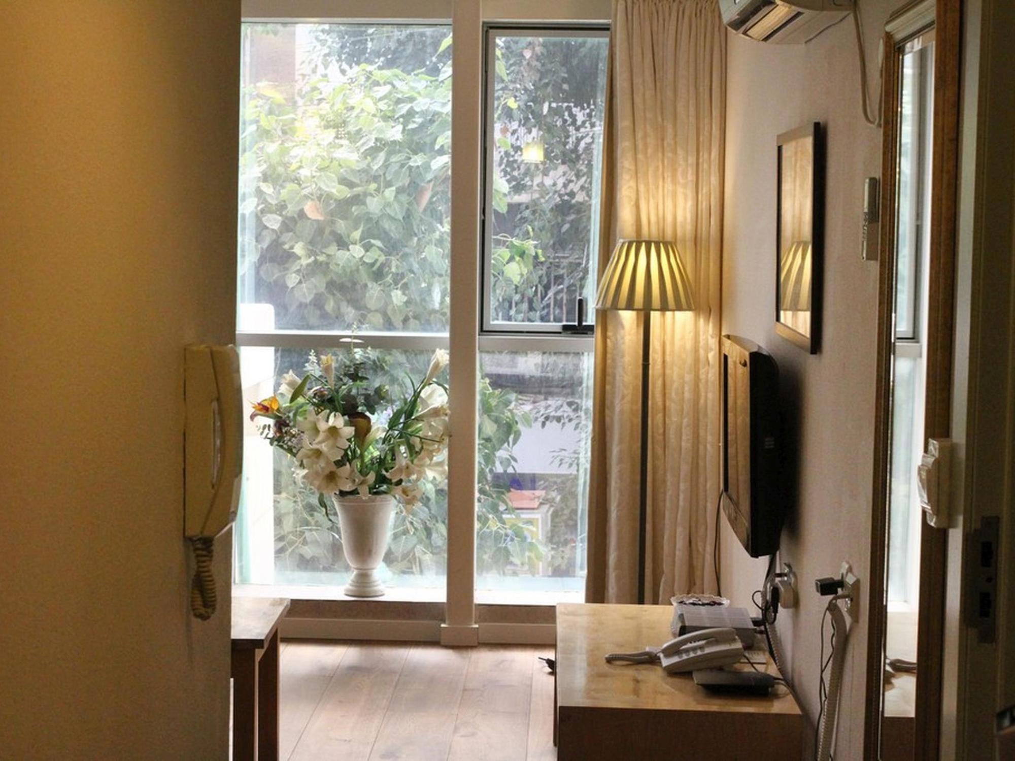 Dizengoff Hotel